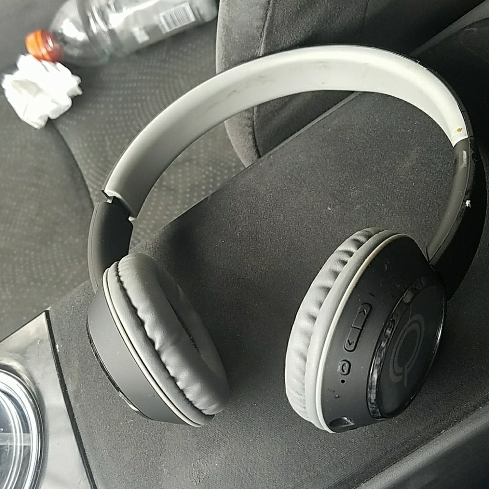 Headphone